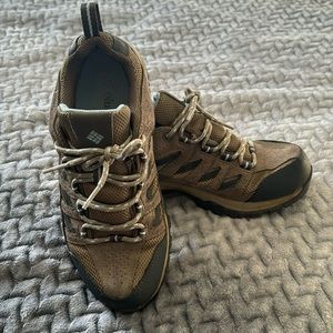 Columbia Women’s Hikers, Size 7.5 Colour Brown